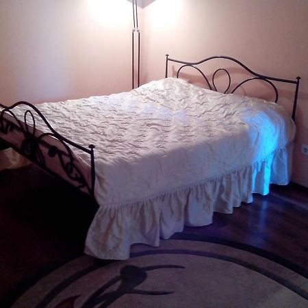 Apartment Na Saharova อิวาโน-ฟรานกิฟสเก ภายนอก รูปภาพ