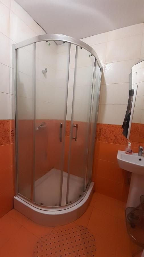 Apartment Na Saharova อิวาโน-ฟรานกิฟสเก ภายนอก รูปภาพ