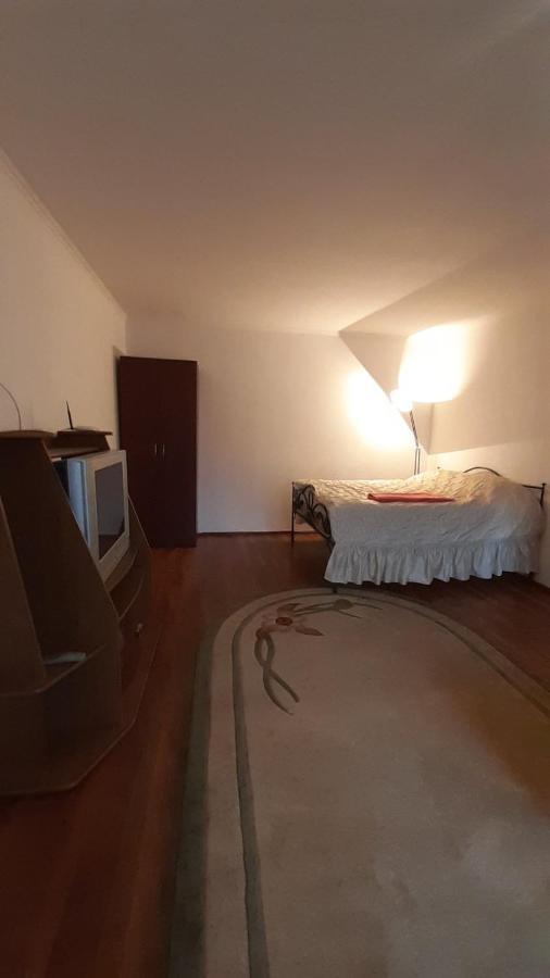 Apartment Na Saharova อิวาโน-ฟรานกิฟสเก ภายนอก รูปภาพ