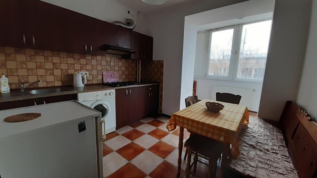 Apartment Na Saharova อิวาโน-ฟรานกิฟสเก ภายนอก รูปภาพ